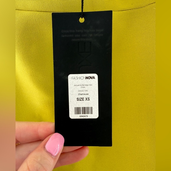 Fashion Nova Jacqueline Chartreuse Strapless Feather High Slit Dress NWT Size XS - Picture 13 of 16